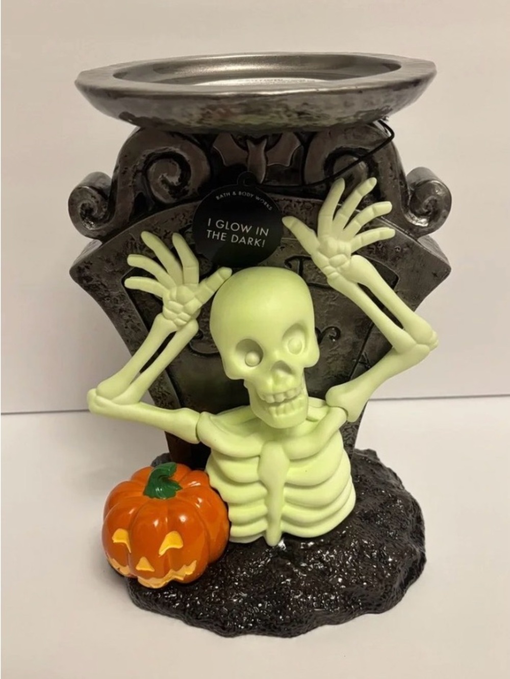 BBW Halloween 2026 Glow-in-the-Dark Skeleton Boo! 3-wick candle pedestal NIB